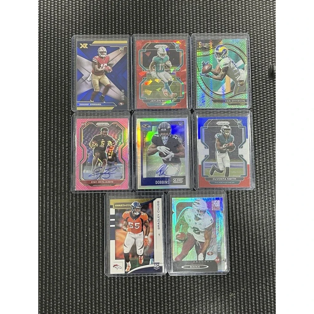 NFL Football Card Lot 8pc, 2 AUTOS, Numbered /10 /67 /75 Waddle DeVonta Smith RC